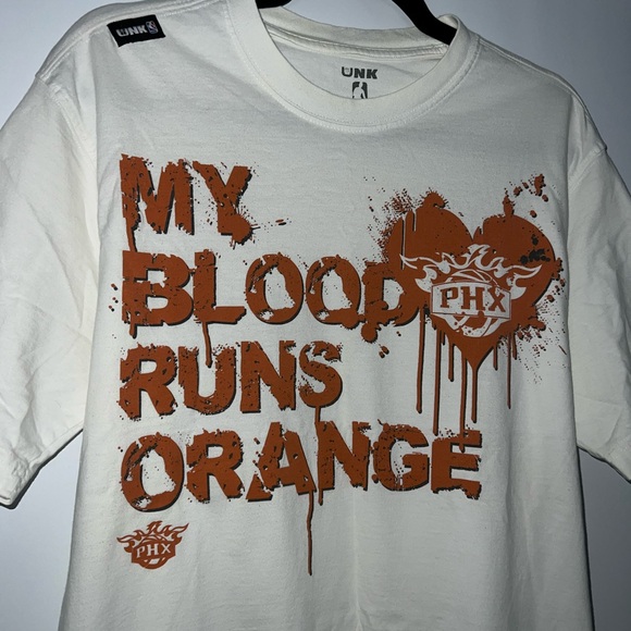 Phoenix Suns 2000s UNK T-Shirt NBA "Blood Runs Orange" Graphic White Size Medium - Picture 3 of 7